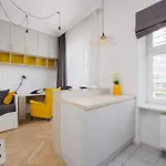 Targowa Bright Close To Pge By Renters Apartmán *